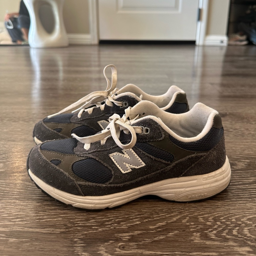 New Balance 993. Kids size 4.5. Can fit women’s size 6